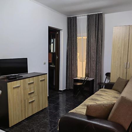 Casa Alexandru Hotell Două Mai Eksteriør bilde